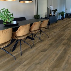 Gelasta Nevada 7001 Valley Oak Pepper rigid click pvc